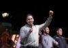 Héctor Santana comparte la alegría de las fiestas patronales en la Emilio M. González, Altavela y Santa Fe